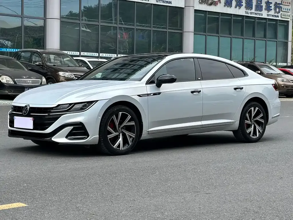 Volkswagen CC 2021 из CN, фото 1