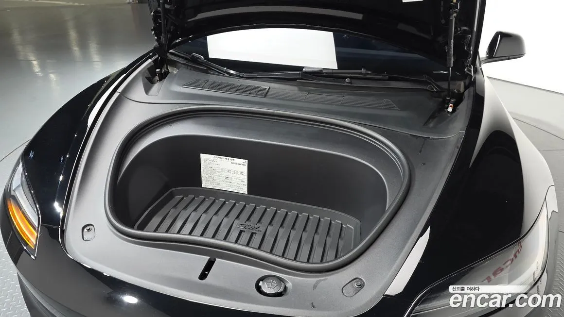 Tesla Model 3 2024 из KR, фото 6