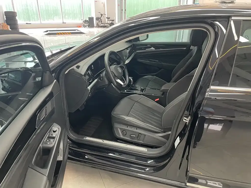 Volkswagen Passat 2022 из CN, фото 9