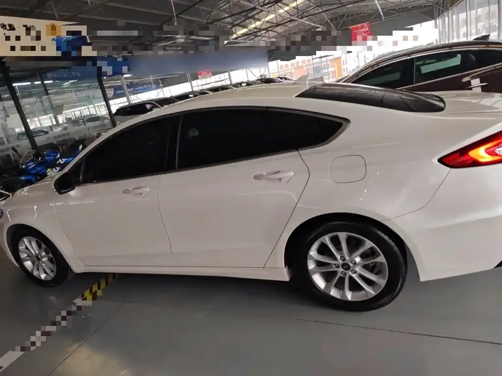 Ford Mondeo 2021 из CN, фото 5