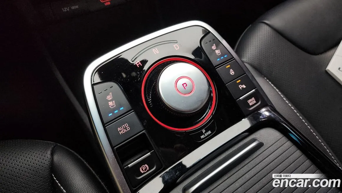 Kia Niro — фото 9