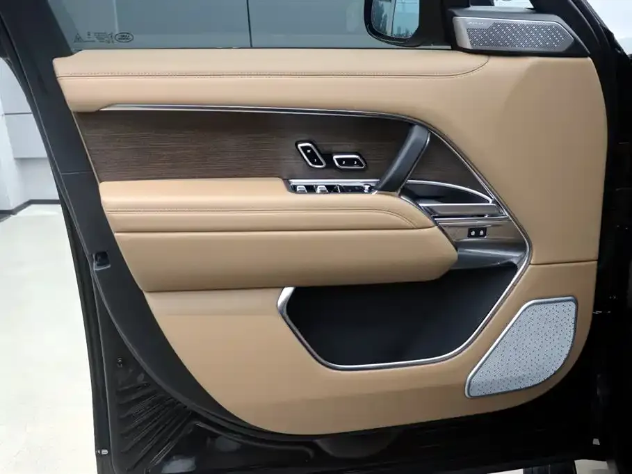 Land Rover Range Rover 2025 из CN, фото 10