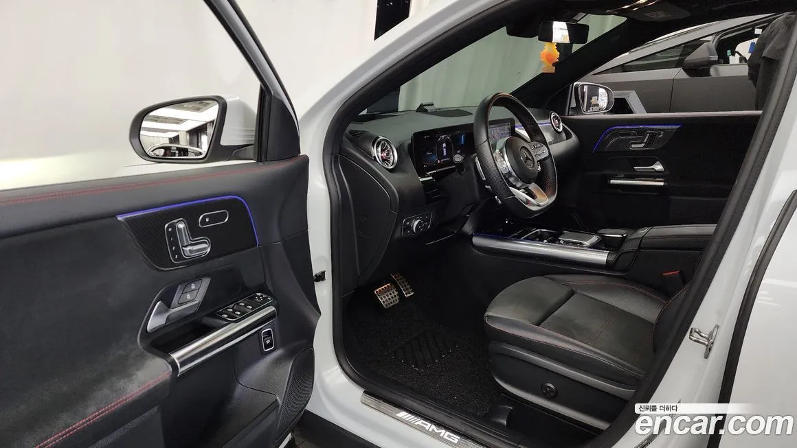 Mercedes-Benz GLA-Class — фото 10