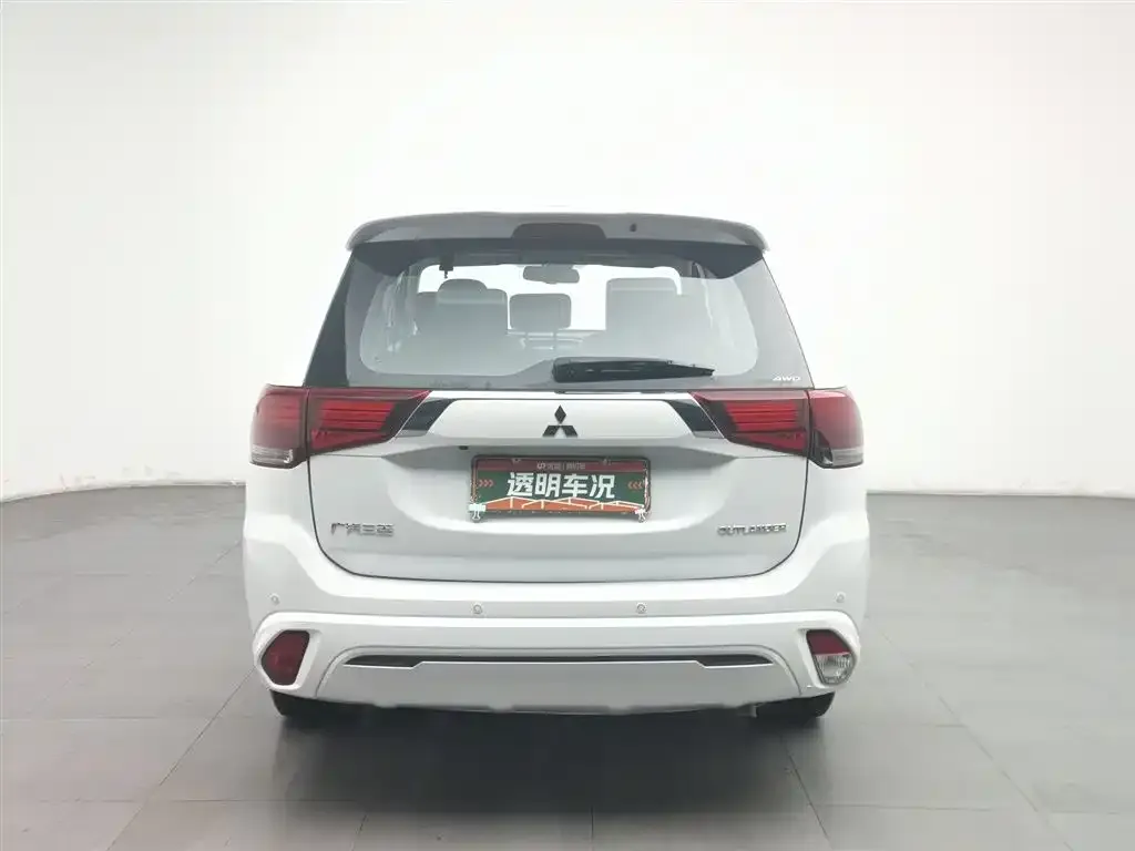 Mitsubishi Outlander 2022 из CN, фото 4