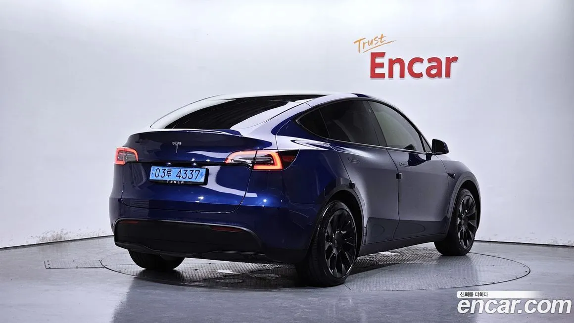 Tesla Model Y 2021 из KR, фото 2