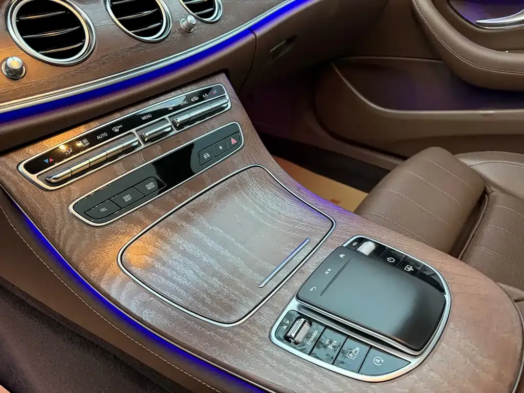Mercedes-Benz E-Class 2022 из CN, фото 9
