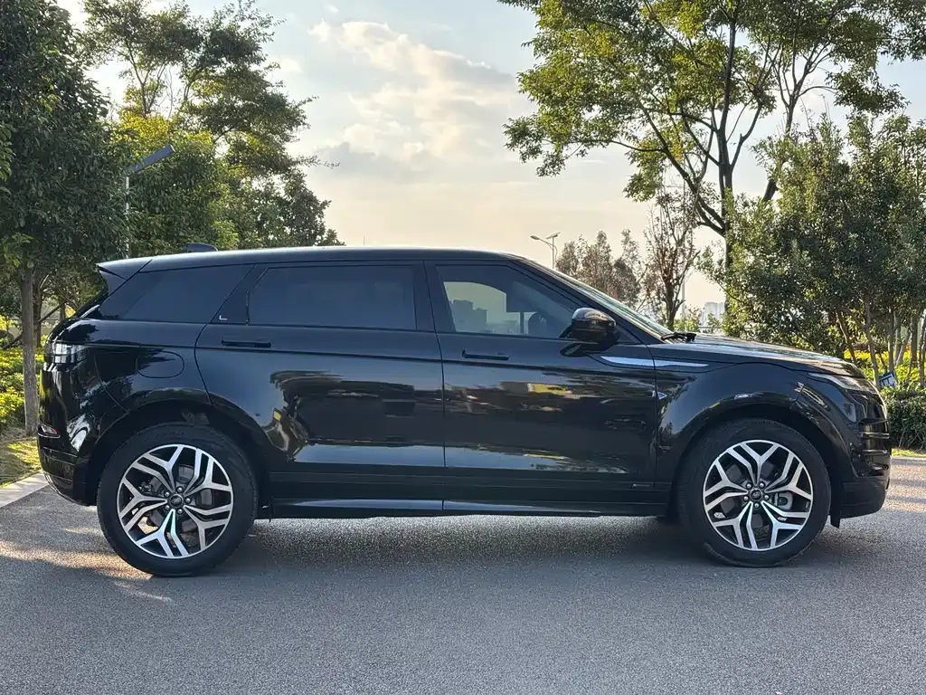 Land Rover Evoque 2022 из CN, фото 4