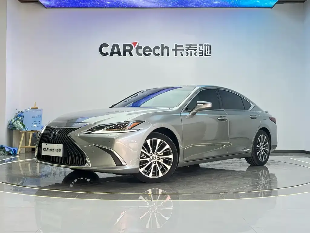 Lexus ES 2021 из CN, фото 1