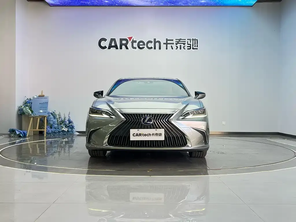 Lexus ES 2021 из CN, фото 2