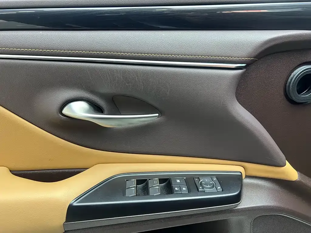 Lexus ES 2021 из CN, фото 6