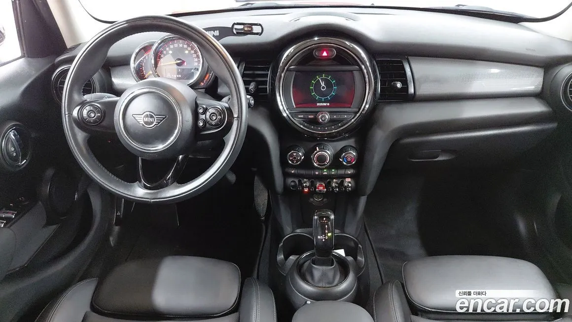 Mini Cooper 2021 из KR, фото 9