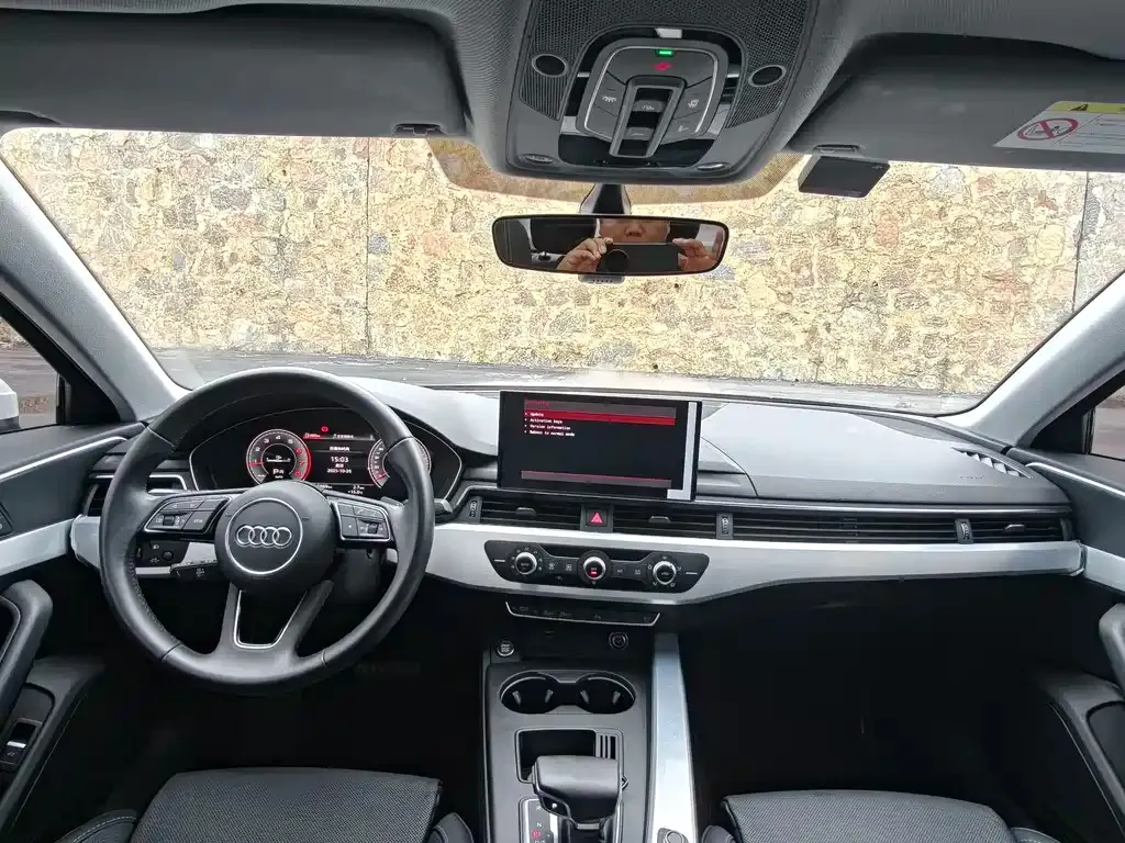 Audi A4L 2023 из CN, фото 5