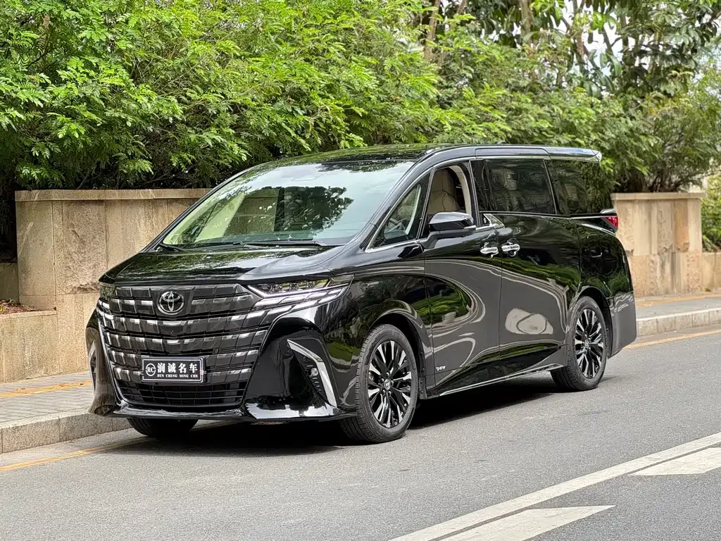 Toyota Alphard 2024 из CN, фото 1