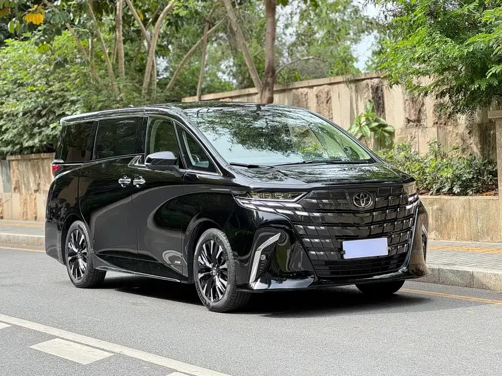 Toyota Alphard 2024 из CN, фото 2