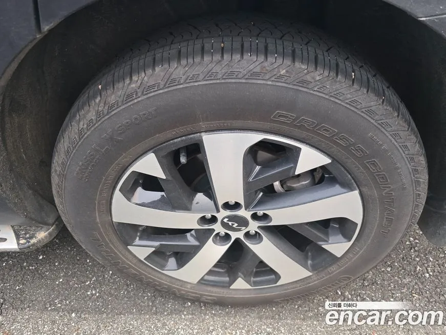 Kia Sorento — фото 5