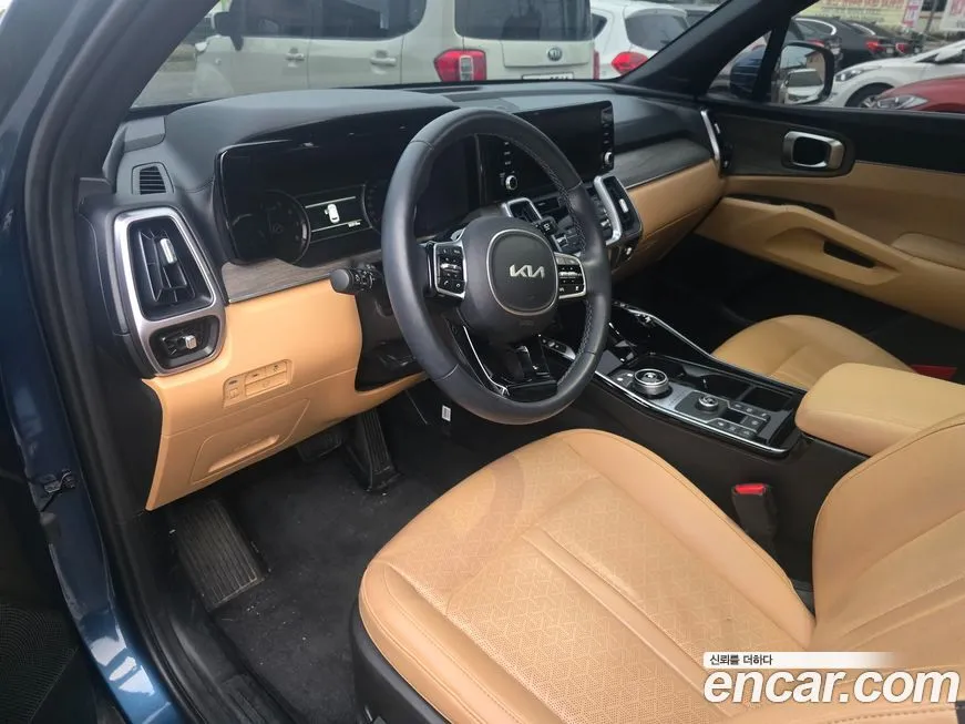 Kia Sorento — фото 7