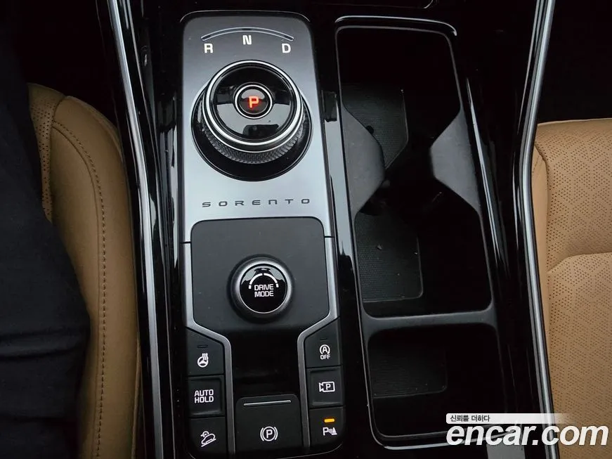 Kia Sorento — фото 9