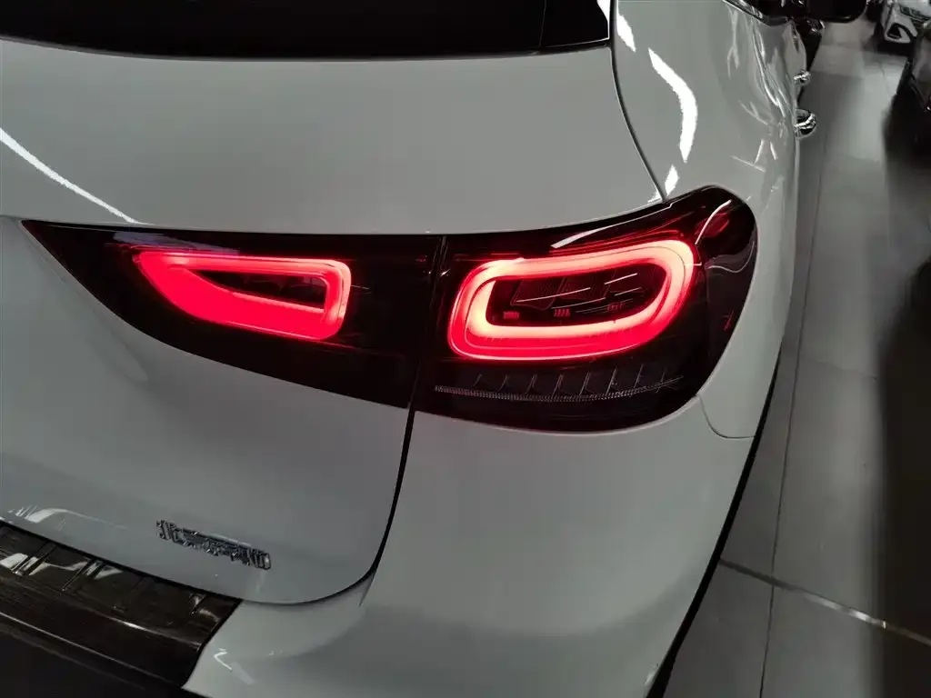 Mercedes-Benz GLA 2023 из CN, фото 8