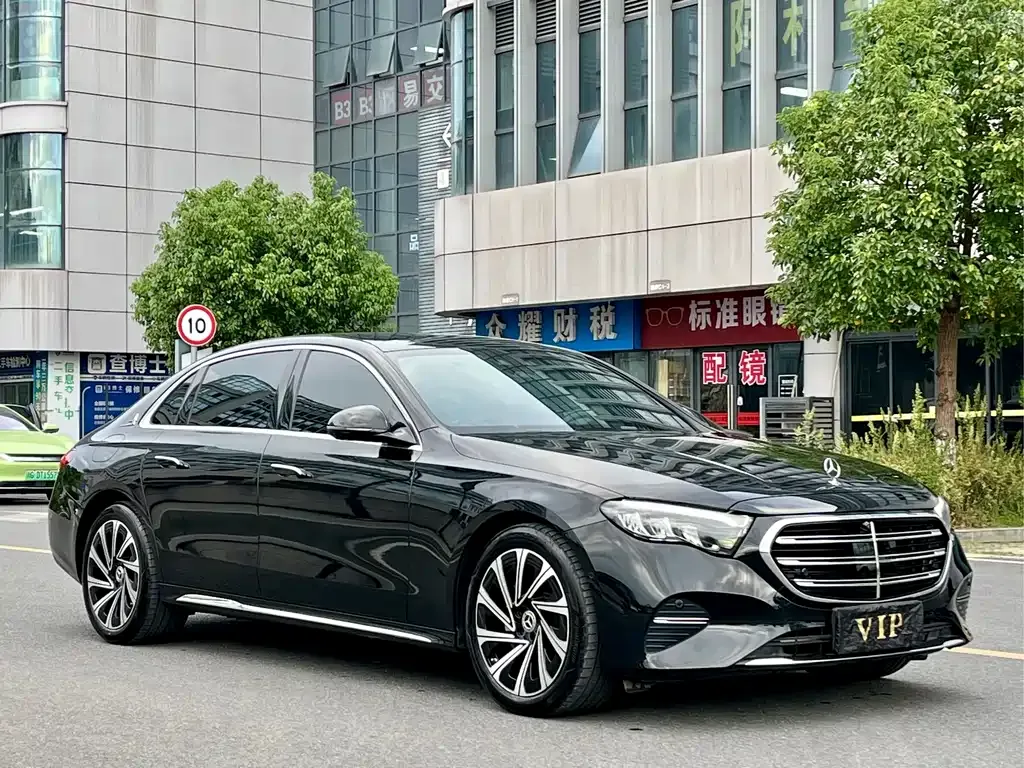 Mercedes-Benz E-Class 2024 из CN, фото 3