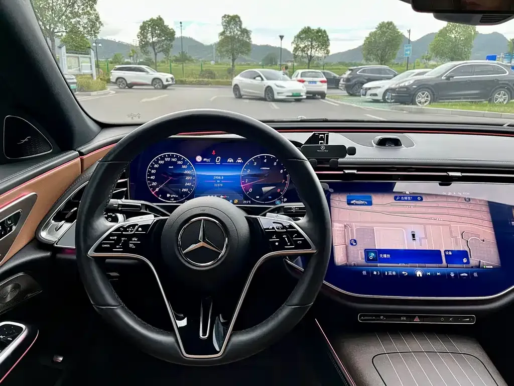 Mercedes-Benz E-Class 2024 из CN, фото 6