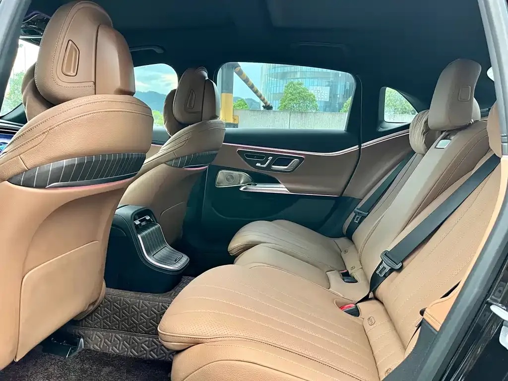 Mercedes-Benz E-Class 2024 из CN, фото 8