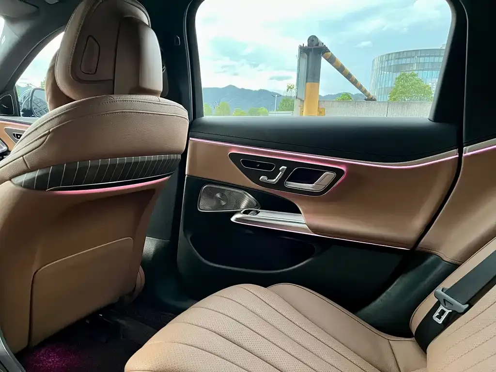 Mercedes-Benz E-Class 2024 из CN, фото 9