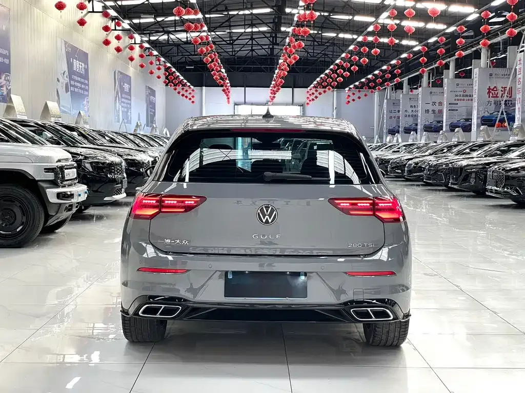 Volkswagen Golf 2022 из CN, фото 5