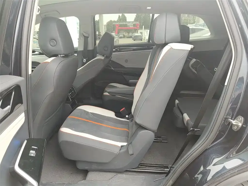 Volkswagen ID.6 Crozz 2024 из CN, фото 8