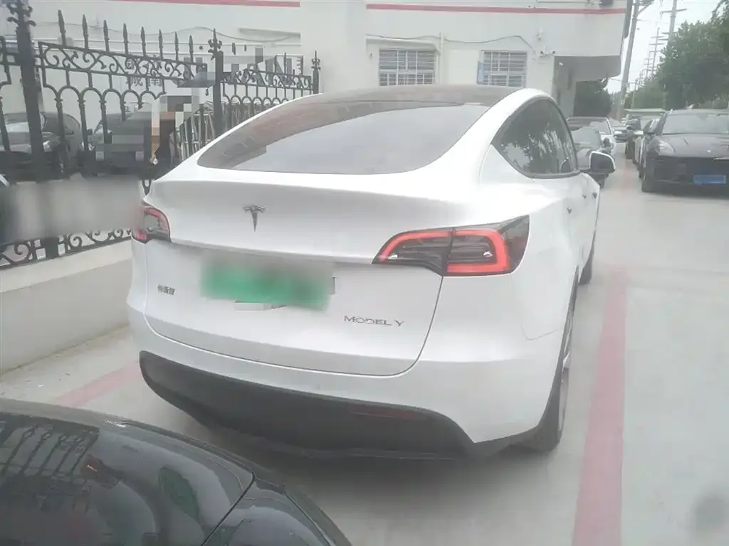 Tesla Model Y 2022 из CN, фото 7