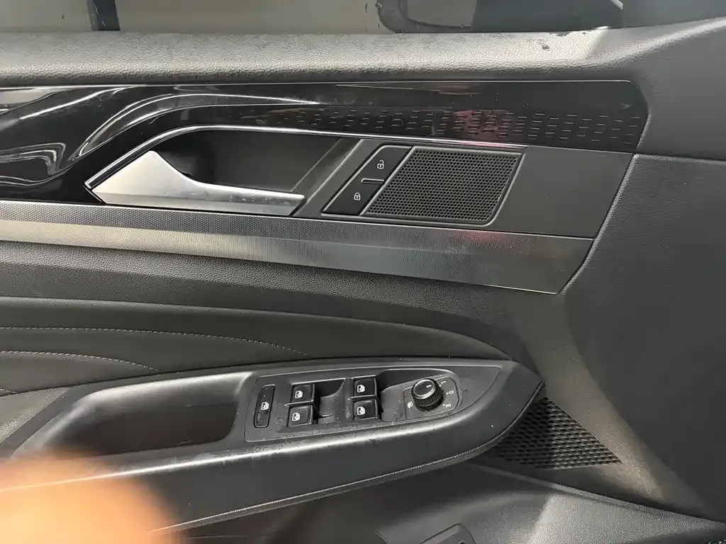 Volkswagen Passat 2022 из CN, фото 4