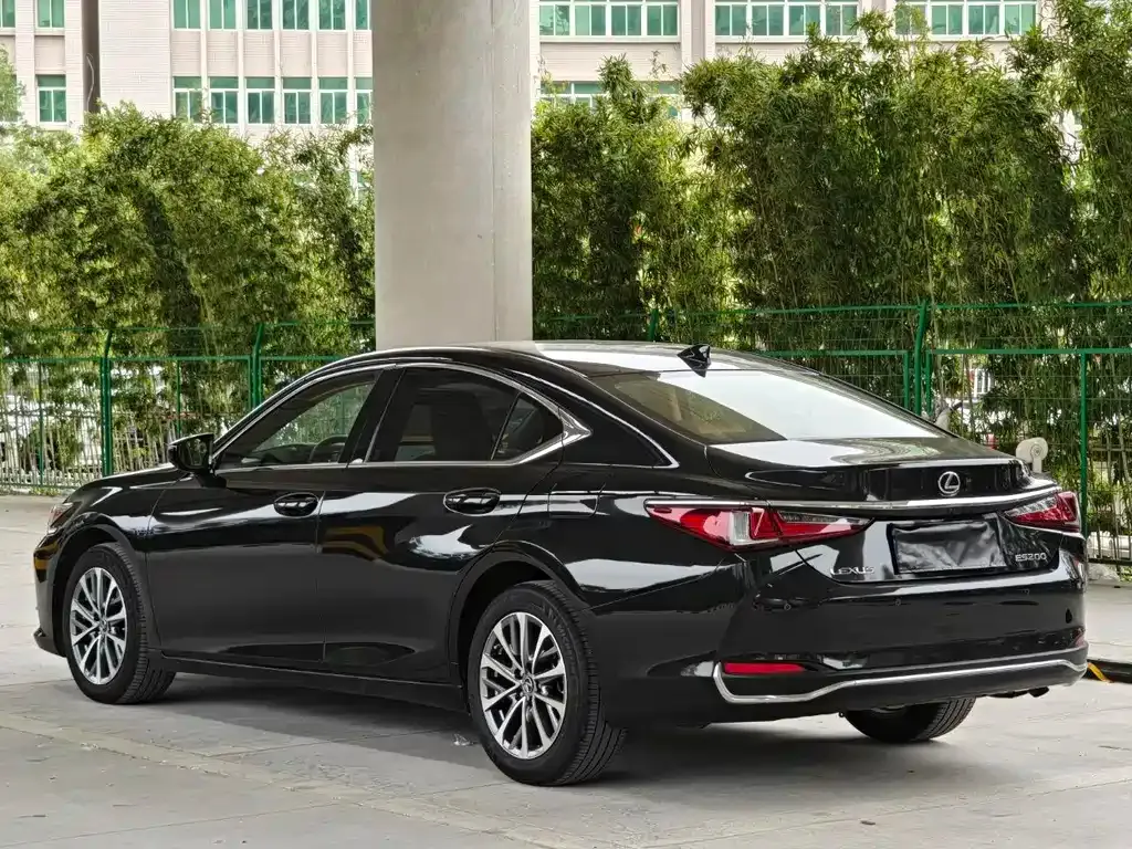 Lexus ES 2024 из CN, фото 4