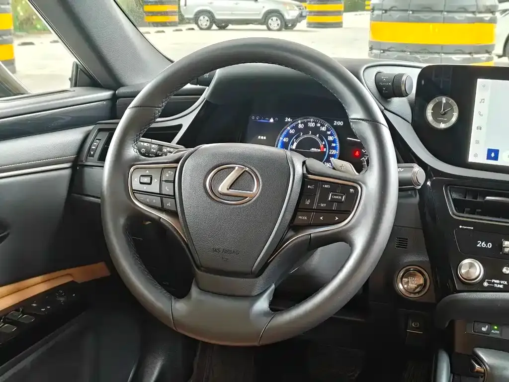 Lexus ES 2024 из CN, фото 9
