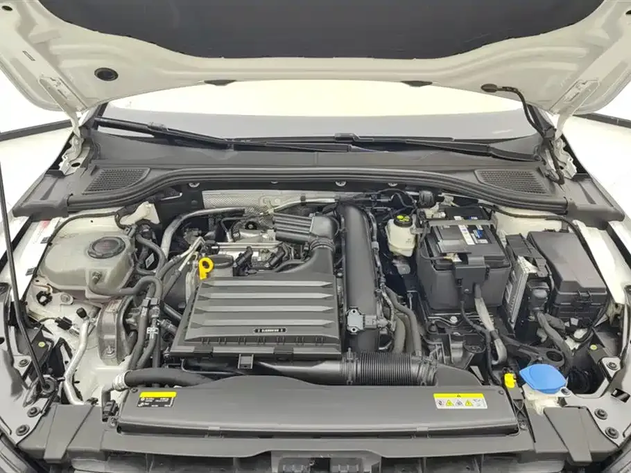 Volkswagen Golf 2021 из CN, фото 10