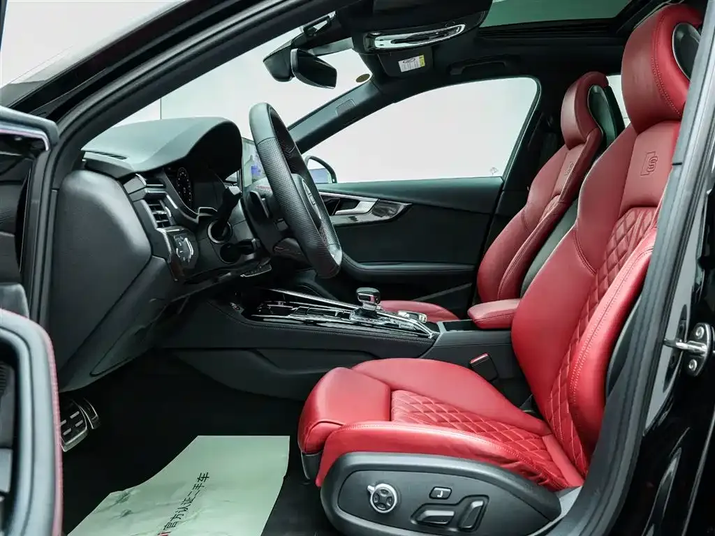 Audi S4 2024 из CN, фото 9