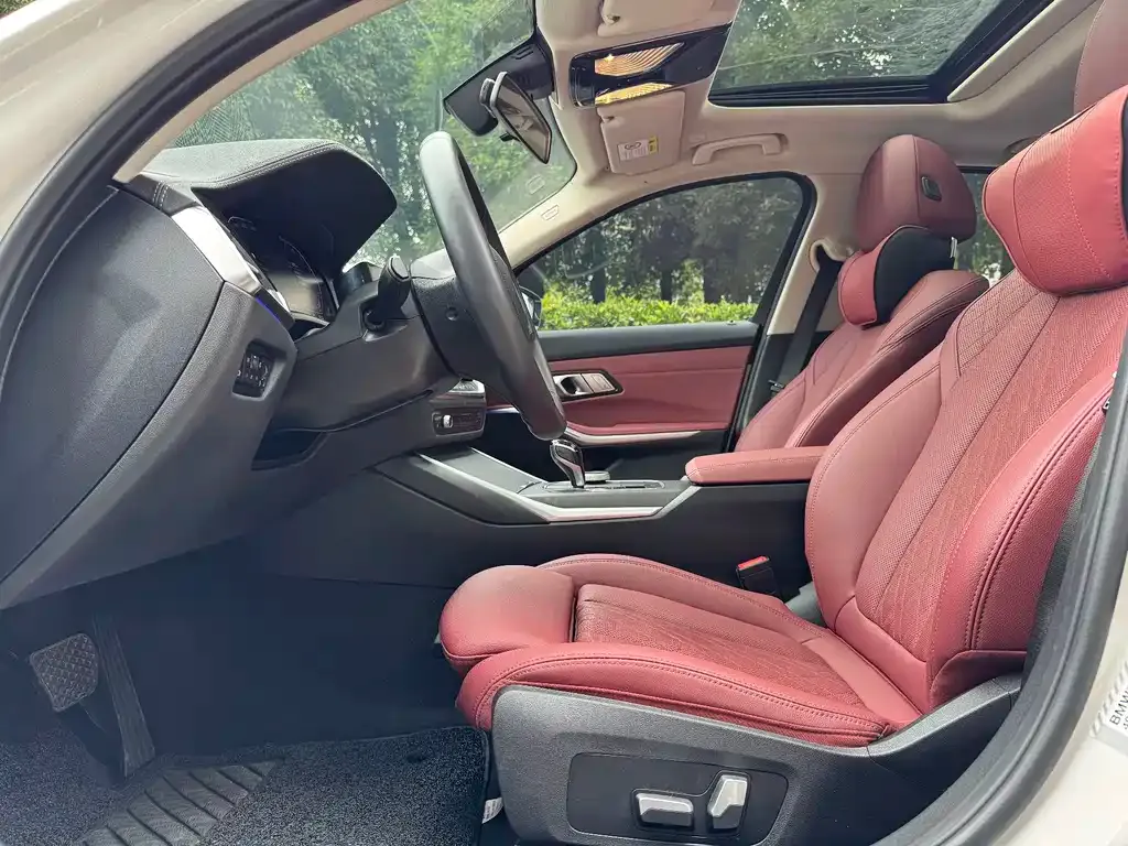 BMW 3 Series 2022 из CN, фото 5