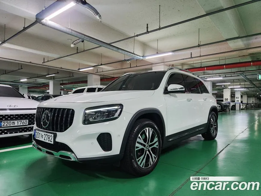 Mercedes-Benz GLB-Class — фото 1