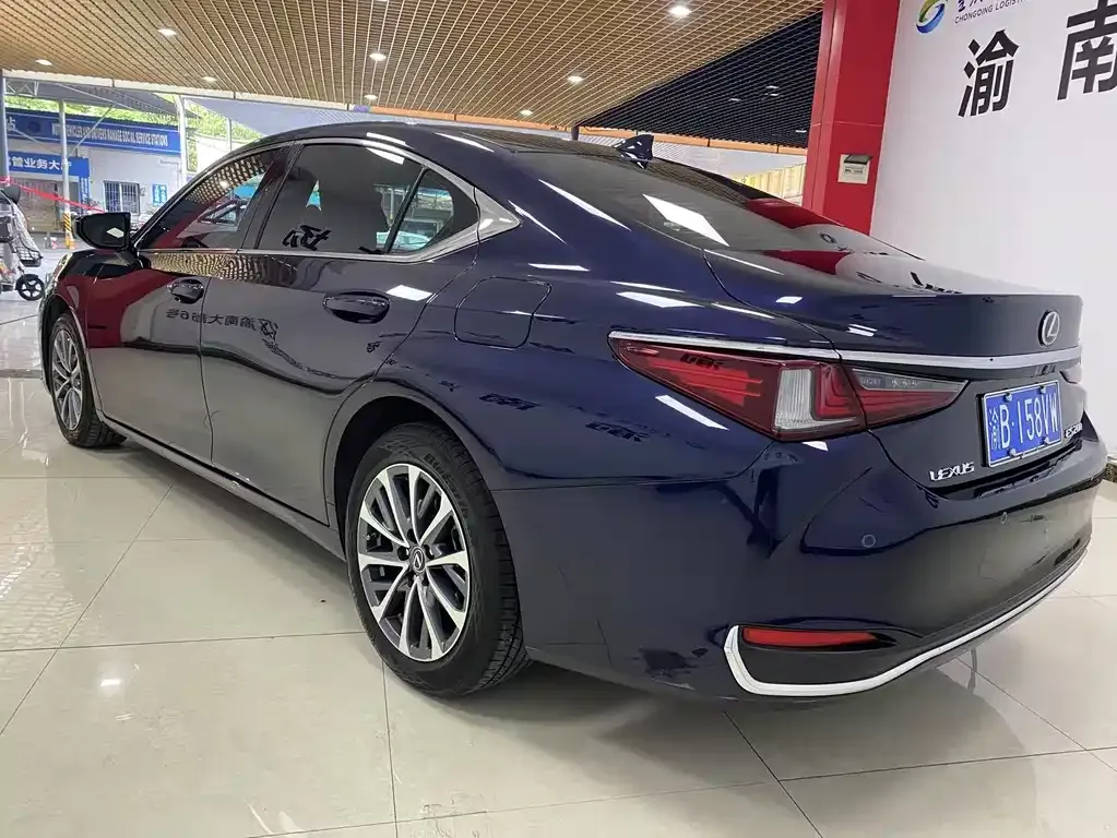 Lexus ES 2024 из CN, фото 4
