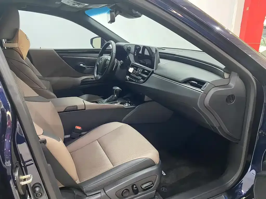 Lexus ES 2024 из CN, фото 8