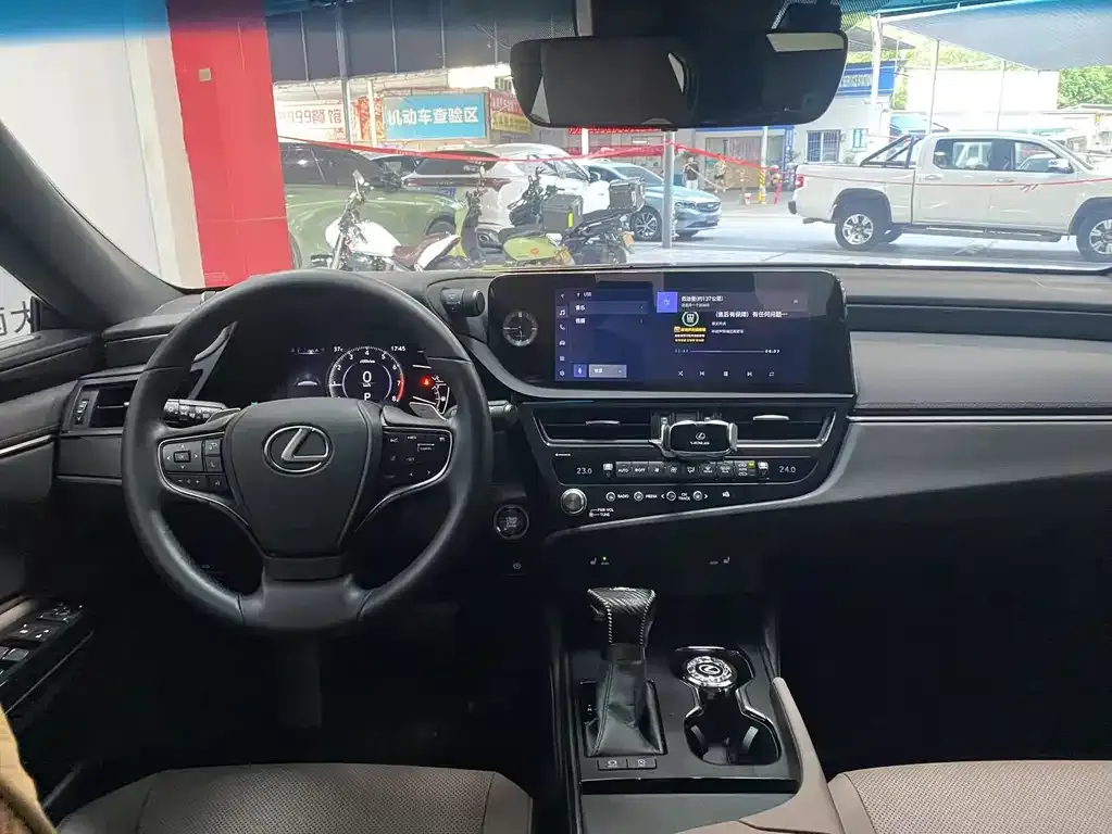 Lexus ES 2024 из CN, фото 9