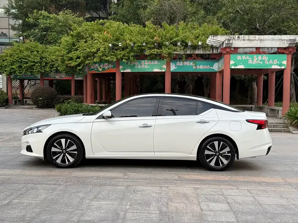 Nissan Teana — фото 5