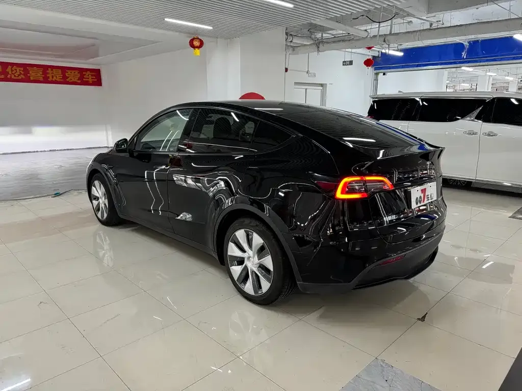 Tesla Model Y 2022 из CN, фото 7