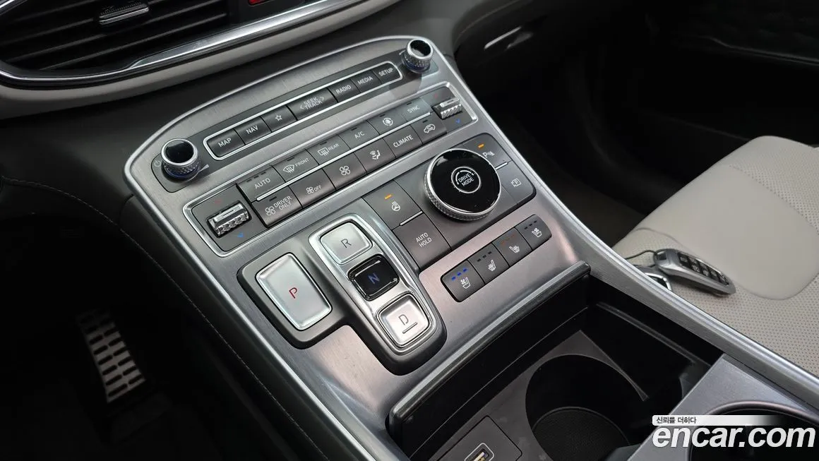 Hyundai Santafe — фото 9