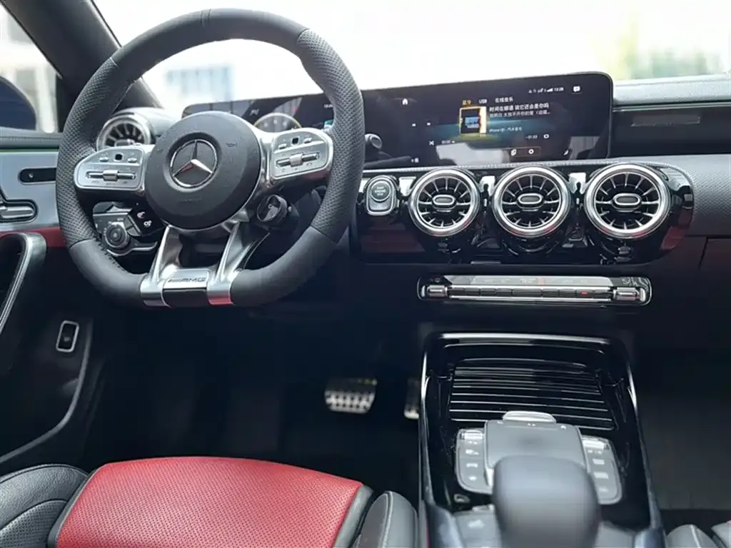 Mercedes-Benz CLA AMG — фото 4