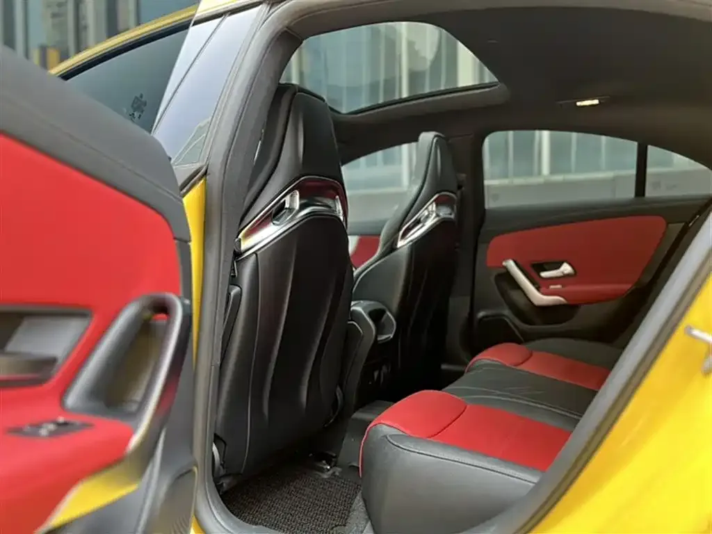 Mercedes-Benz CLA AMG — фото 8