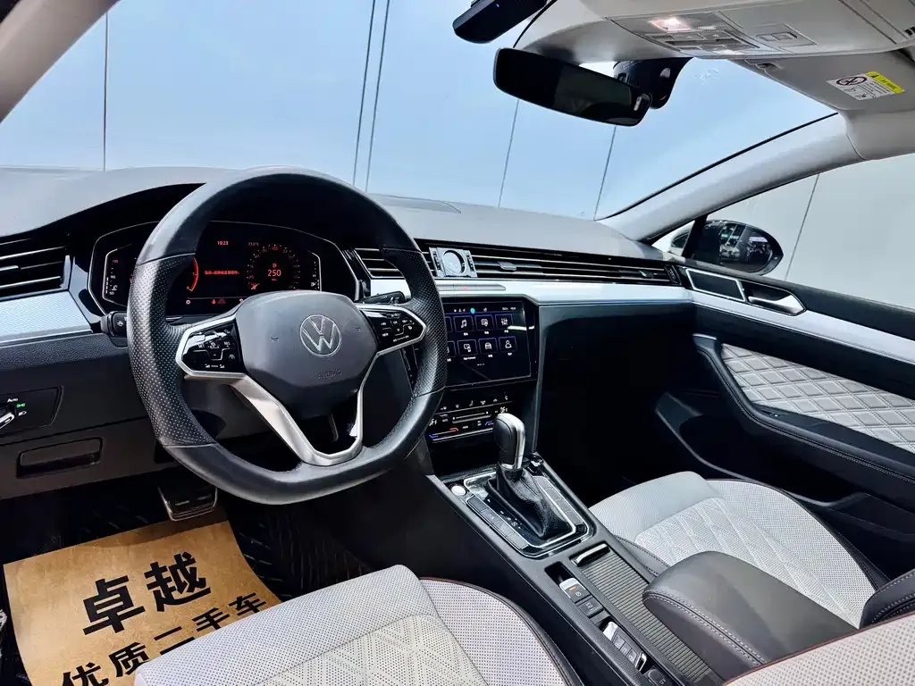 Volkswagen Magotan 2023 из CN, фото 8