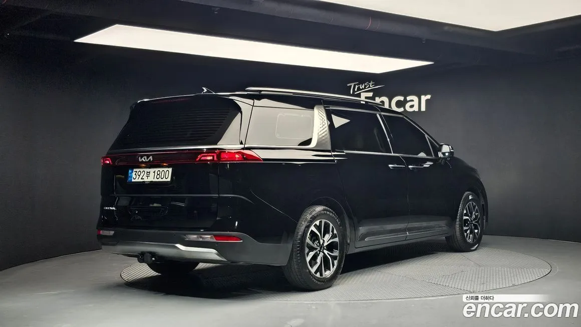 Kia Carnival — фото 2