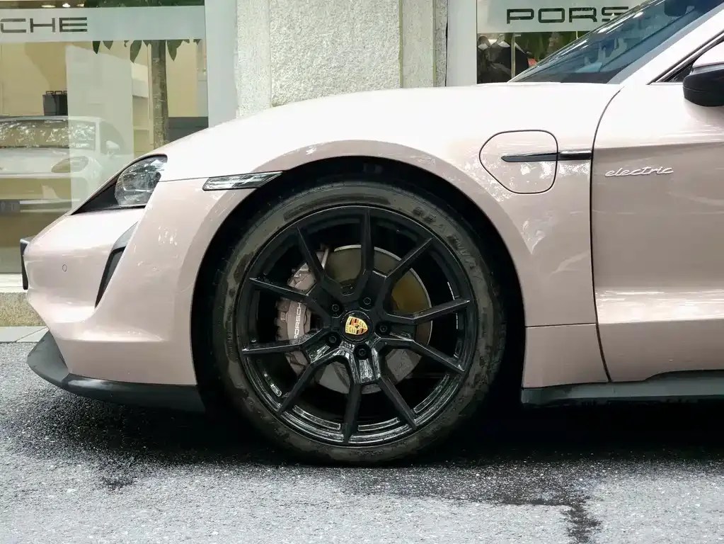 Porsche Taycan 2024 из CN, фото 10