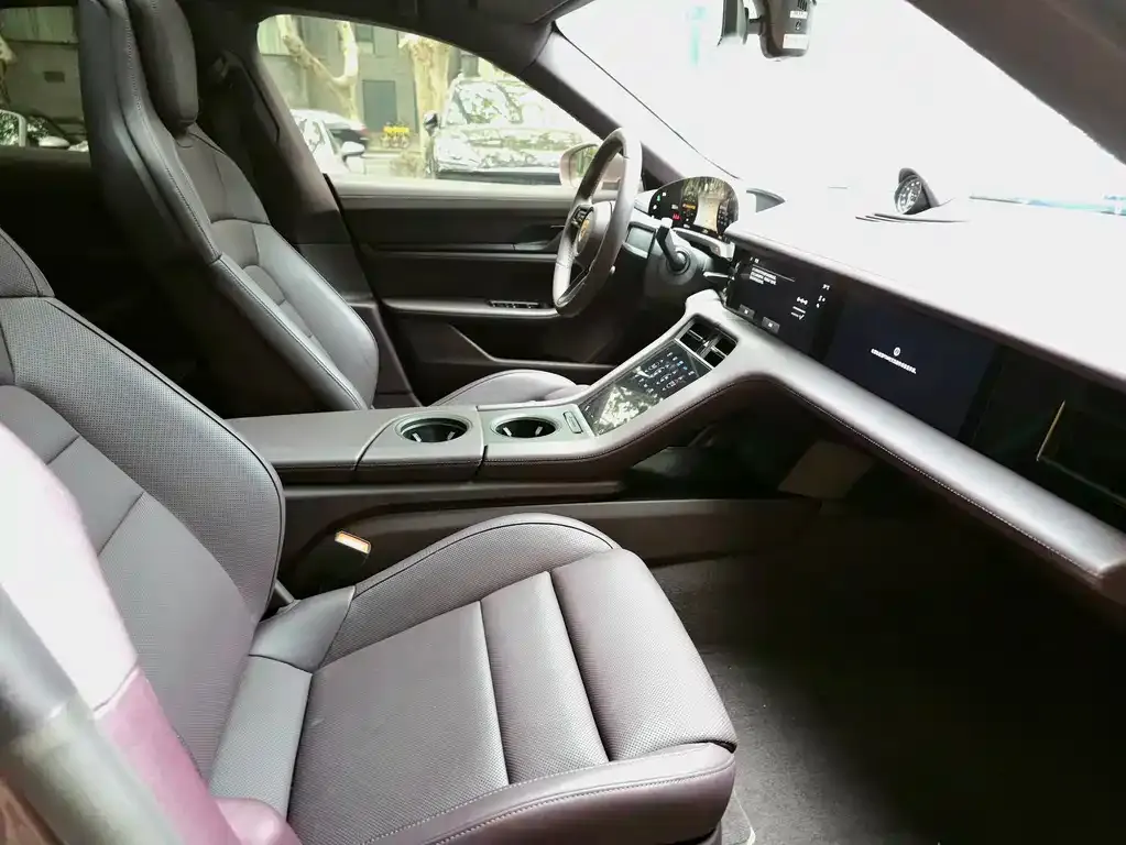 Porsche Taycan 2024 из CN, фото 6