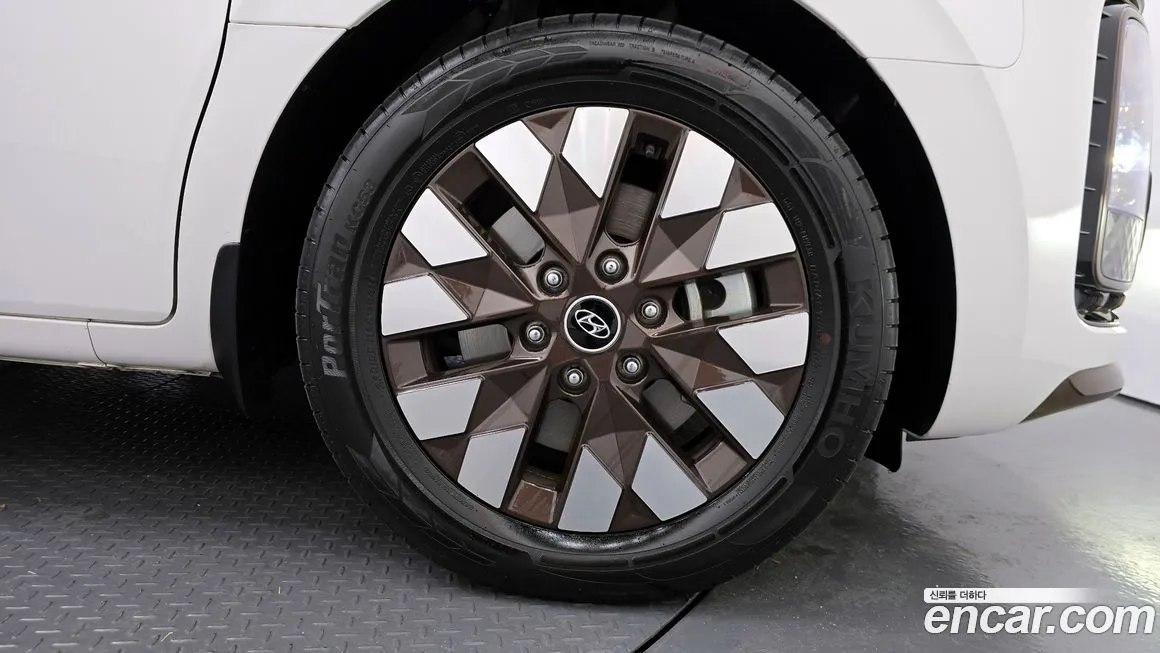 Hyundai Staria 2023 из KR, фото 5