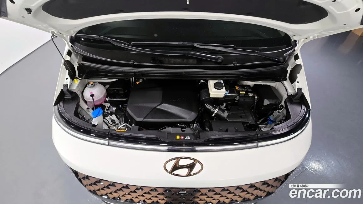 Hyundai Staria 2023 из KR, фото 6